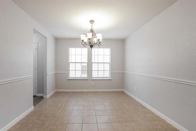 Building Photo - 11210 Flying Geese Ln