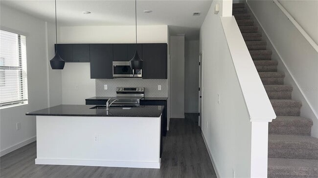 Building Photo - 8798 Positivity Dr