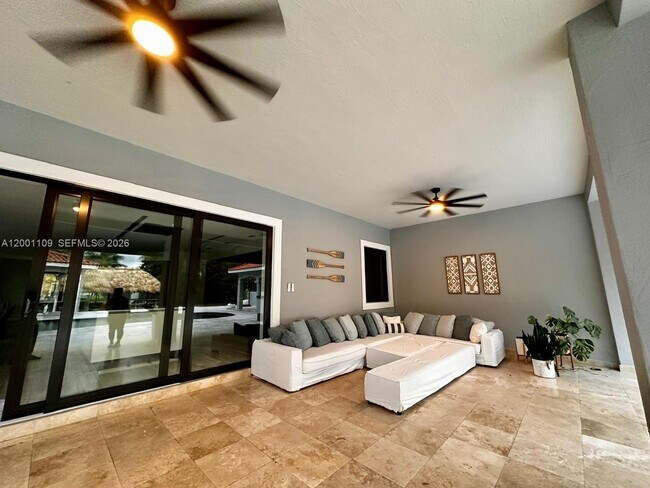 Building Photo - 223 NW 129th Ave