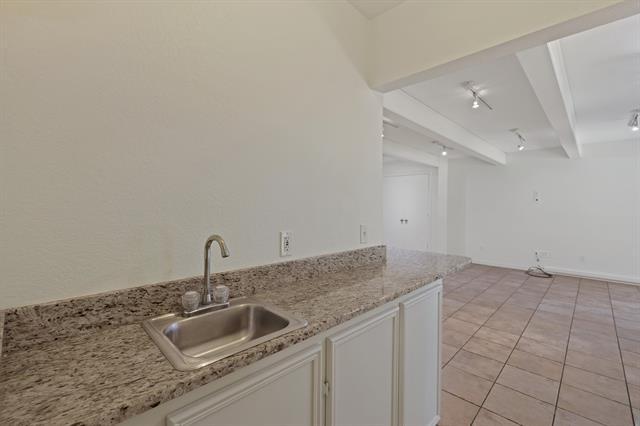 Building Photo - 3414 Westcliff Rd S