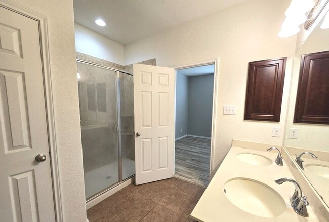 Building Photo - 4526 Bexley Trail