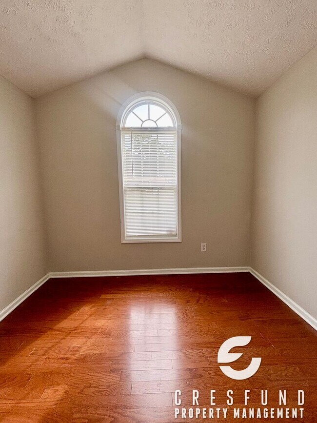 Building Photo - Located 20 minutes from Ft. Bragg! 3 Bed, 2 Bath - READY FOR MOVE IN TODAY!