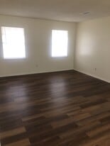 Building Photo - Belle Vue Villa Apartments