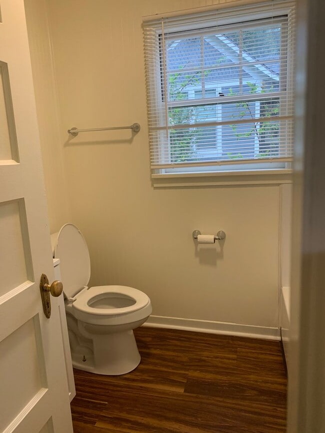 Building Photo - 2 bedroom 1 bath house located in Mullan, ...