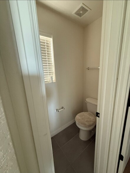Building Photo - 20680 Lackland Pl