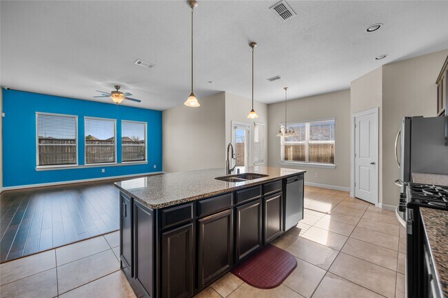 Building Photo - 9430 Jayci Hills Ln