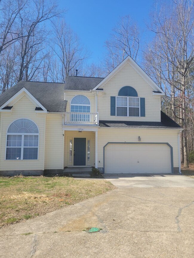 Building Photo - 3719 Bridlepath Ln