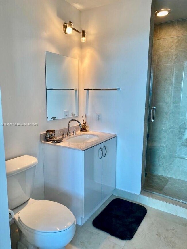 Building Photo - 60 SW 13th St