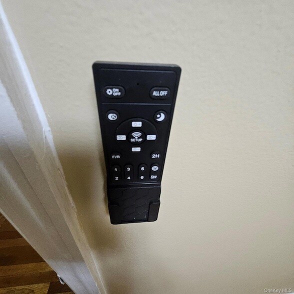 Building Photo - 607 S 5th Ave