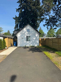 Building Photo - 103 NE 95th Ave