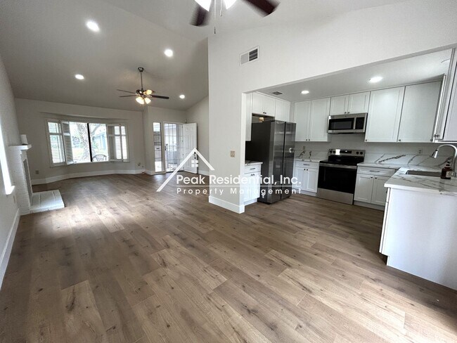 Building Photo - 7400 Martignetti Ct