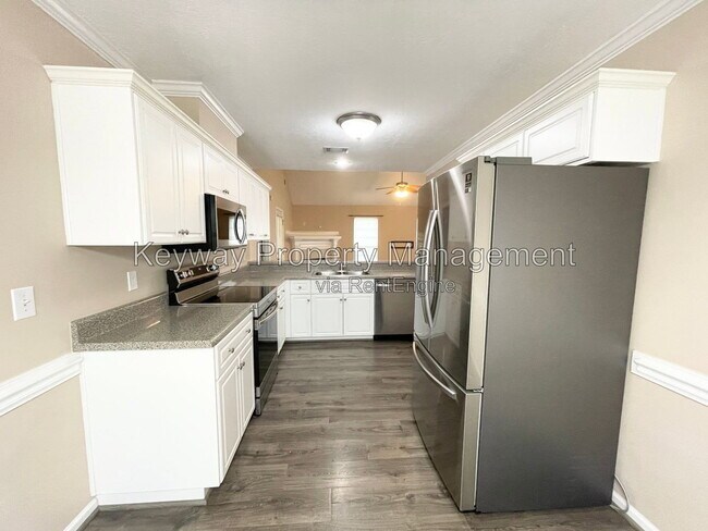Building Photo - 749 Michelle Ct