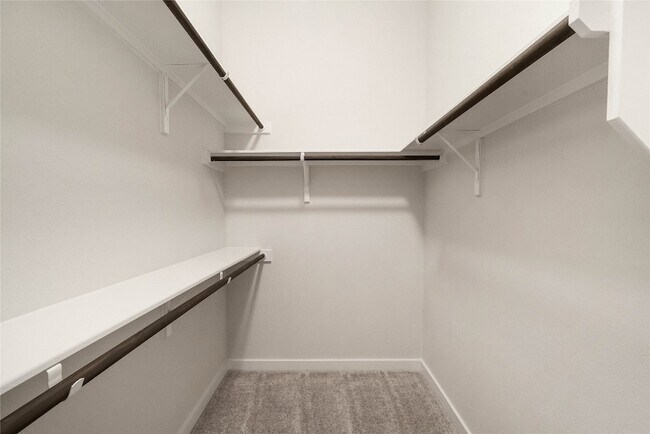 Building Photo - 15008 Forum Ave