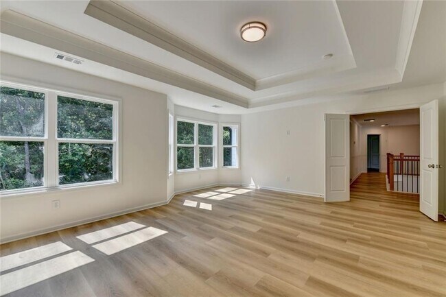 Building Photo - 9135 Fox Trail Ln