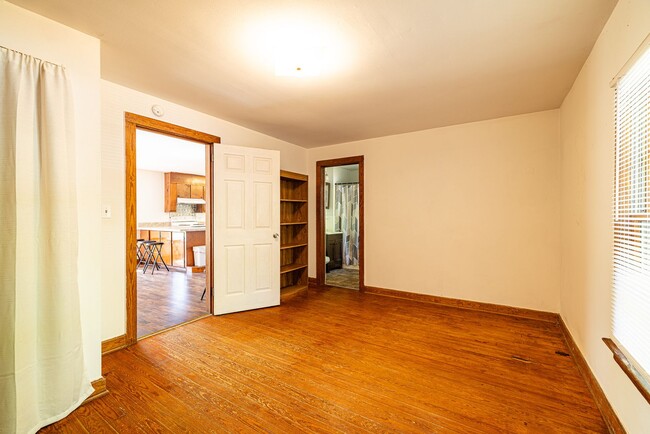 Building Photo - Spacious House on Old Six Mile Rd. - Water...