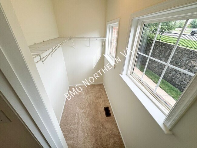Building Photo - 9508 Walker Way