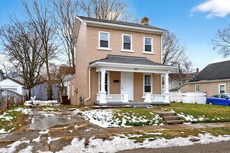 Building Photo - Newly renovated property