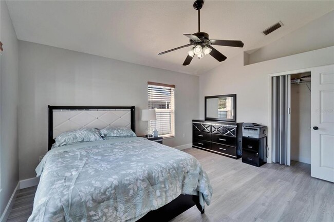 Building Photo - 18507 Country Crest Pl