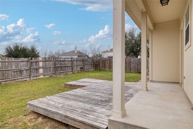 Building Photo - 1740 Amberwood Loop