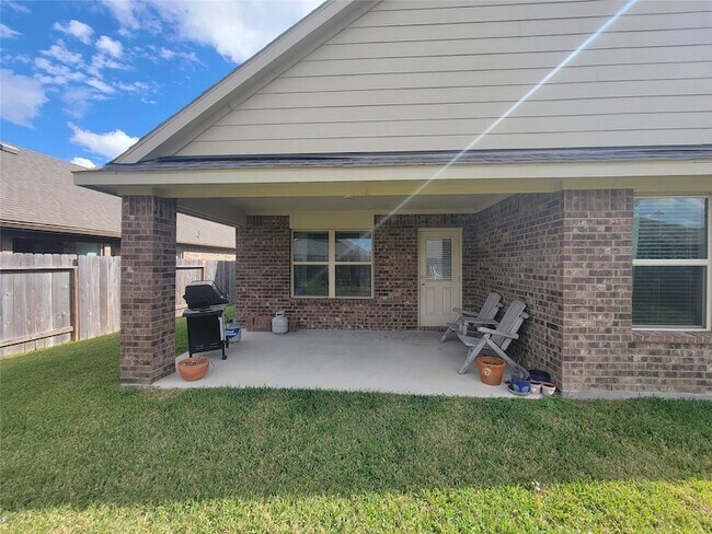 Building Photo - 4511 Terrazza Verde Dr
