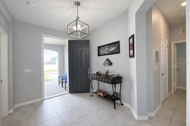 Building Photo - 4054 Pindo Palm Ln