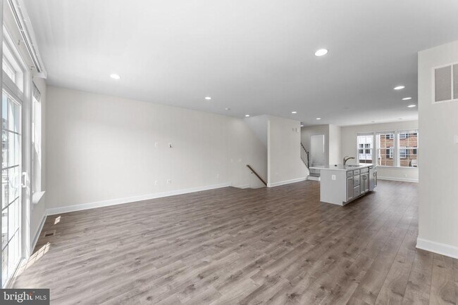 Building Photo - 6094 Camerons Ferry Dr