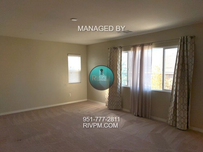 Building Photo - DISCOVER YOUR DREAM RENTAL IN ORANGE CREST...