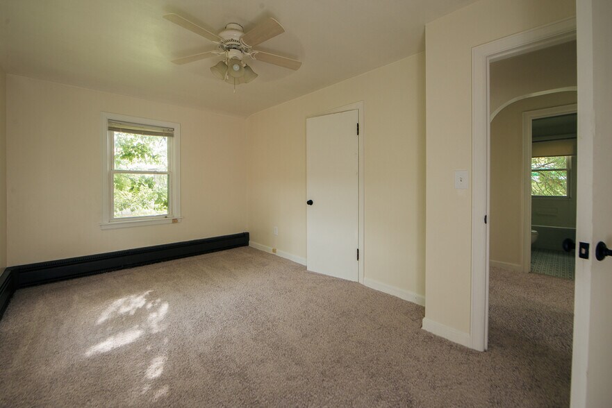 Bedroom #1 - 209 Kedzie St
