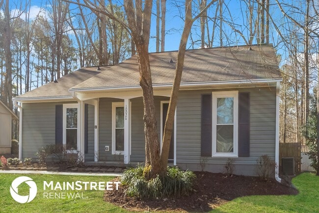 Building Photo - 10026 Topeka Dr