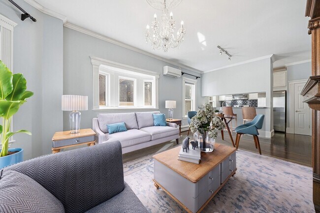 Building Photo - 33 Adams St