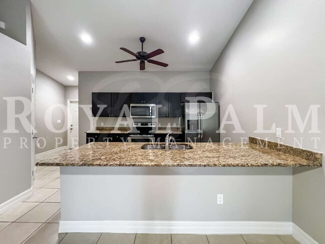 Building Photo - Cozy Up Long-Term & Leaf It All Behind – 3BR/2BA Duplex + Garage & The Favorite Perk: Screened. L...