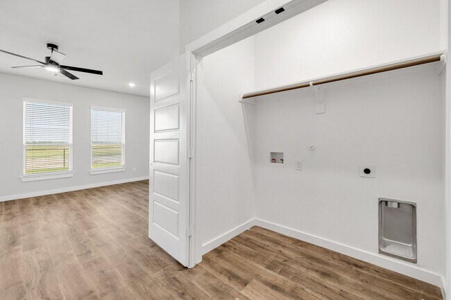Building Photo - 4045 Clovis St