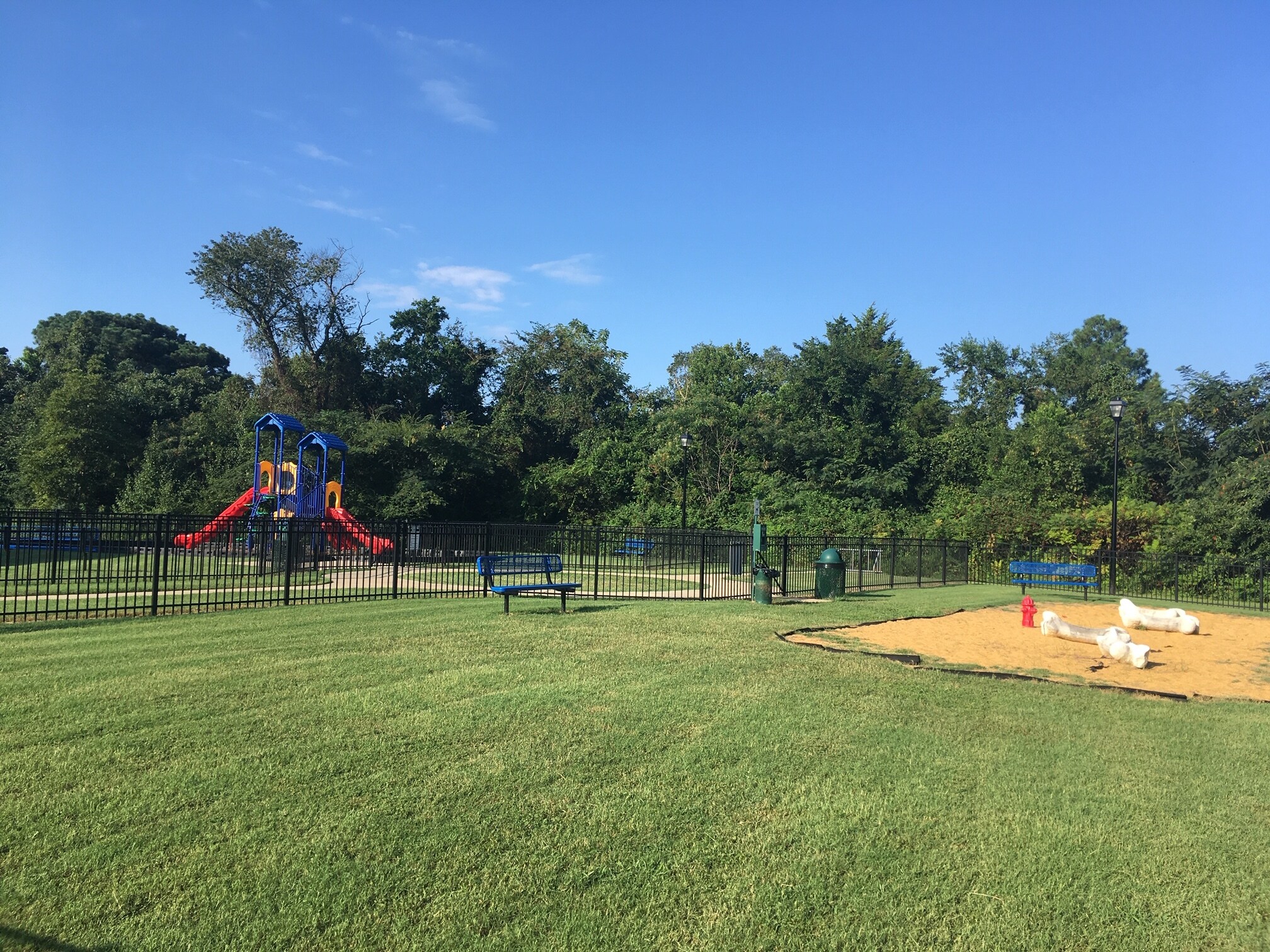 Building Photo - 7571 Villa Ct