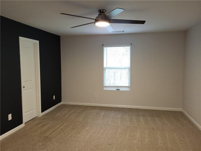 Building Photo - 205 Augusta Woods Dr