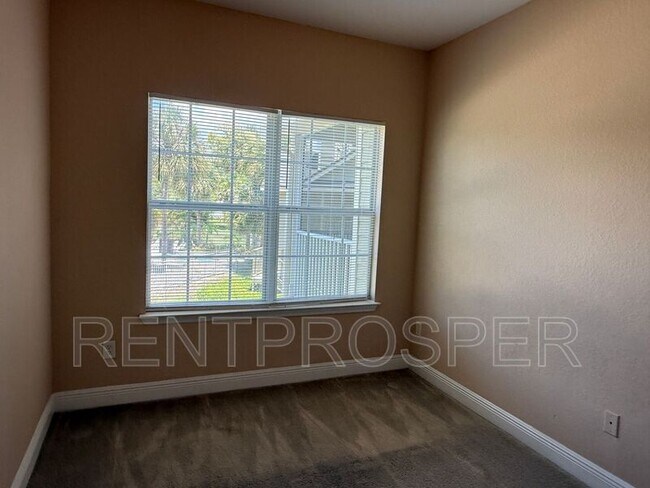 Building Photo - 3725 S Lake Orlando Pkwy