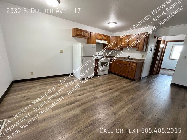 Building Photo - 2332 S Duluth Ave