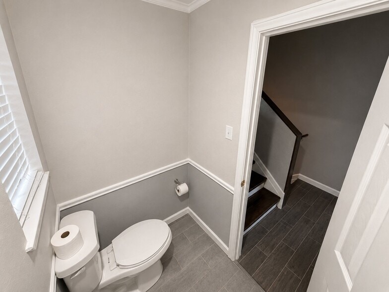 Building Photo - 746 Haven Ln