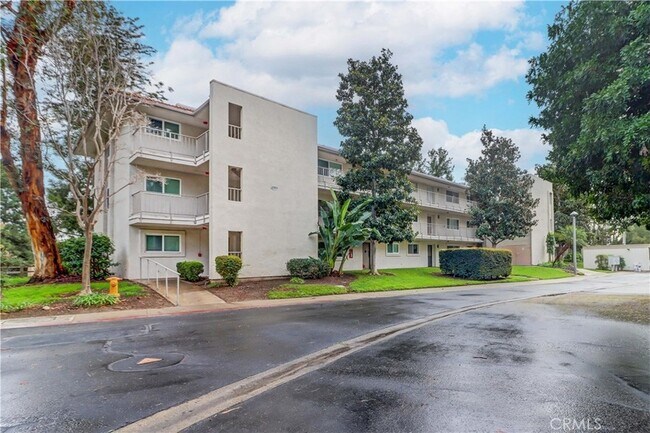 Building Photo - 3363 Monte Hermoso