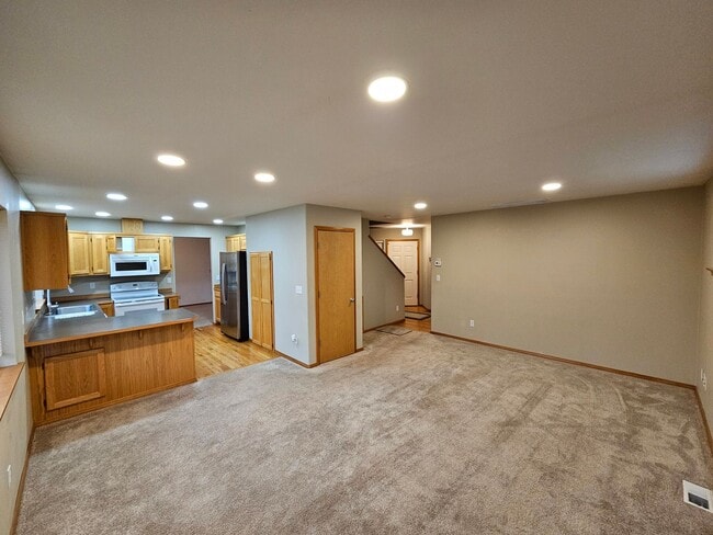 Building Photo - Beautifully Maintained 4-Bed, 2.5-Bath Monroe Home