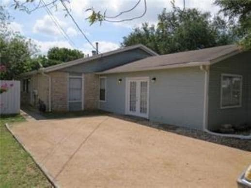 Building Photo - 2600 S Bagdad Rd