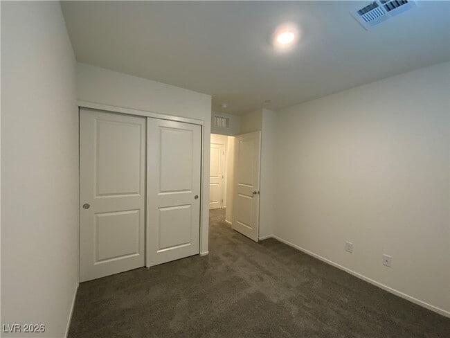 Building Photo - 4989 Fern Mesa Ave