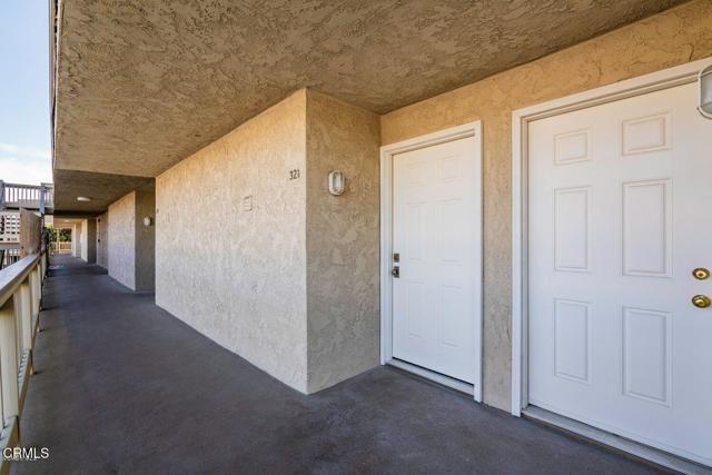 Building Photo - 321 E Surfside Dr