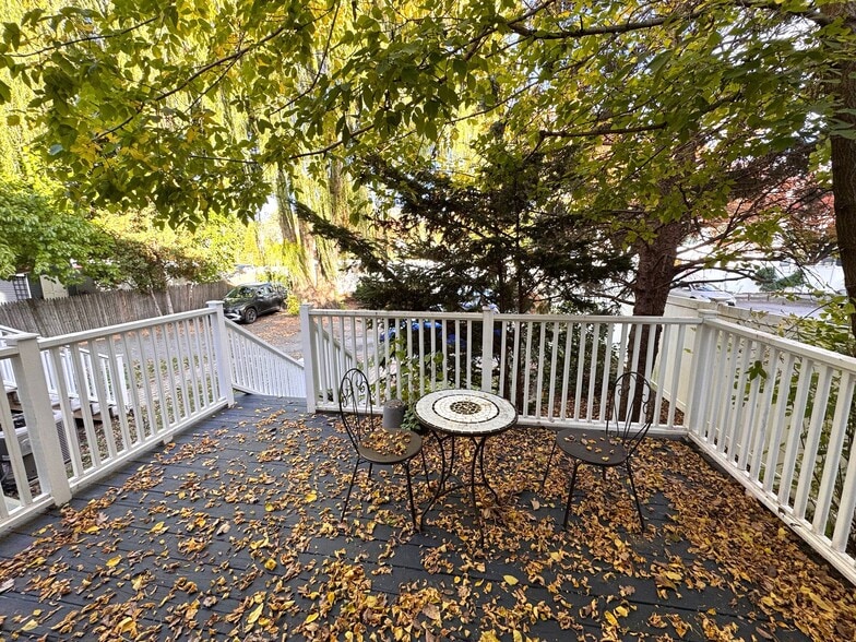 Building Photo - 37 Homer Ave