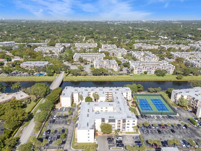 Building Photo - 7785 SW 86th St