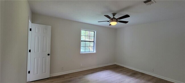 Building Photo - 1752 Mitzi Ct