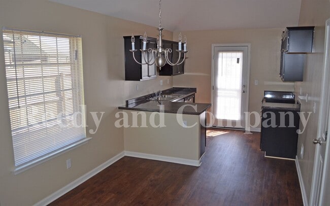 Building Photo - 9147 Mallard Park Blvd
