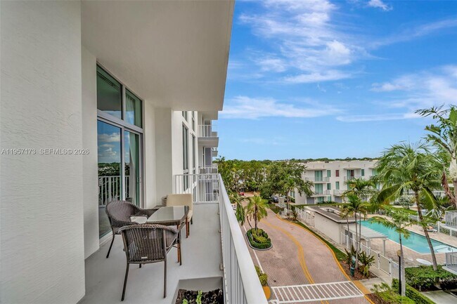 Building Photo - 2100 Van Buren St