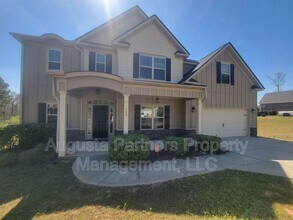 Building Photo - 135 Langfuhr Way