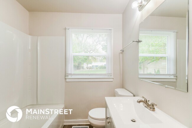 Building Photo - 8161 Schoen Dr