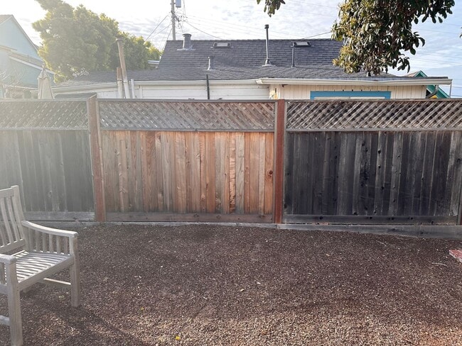 Building Photo - PG Victorian